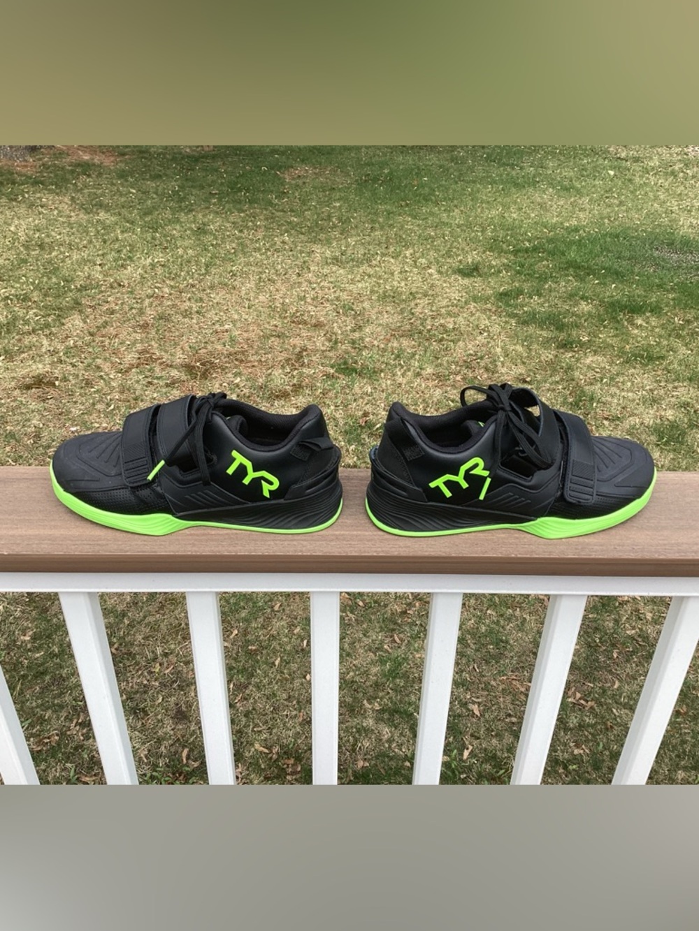 TYR L-2 Lifters, Size 9.5 Women, in very good condition!